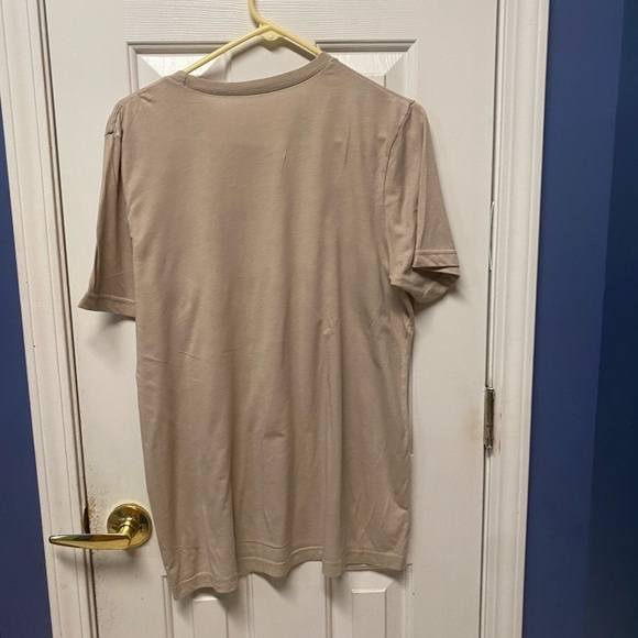 Inspirational tshirt ENDURE short sleeve crew neck tan black writing - Picture 3 of 6